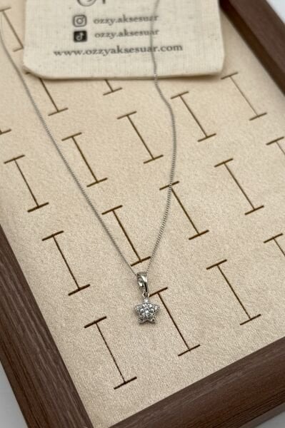 VIP Ortası Tek Taşlı Yıldız Kolye Gümüş Renk