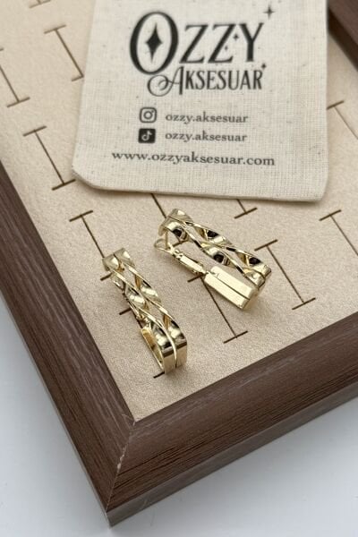 VIP Önü Burgulu Dikdörtgen Halka Küpe