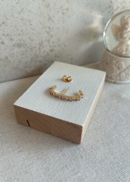 Beyaz Zirkon Taşlı Kulağı Saran Küpe 1 Adet