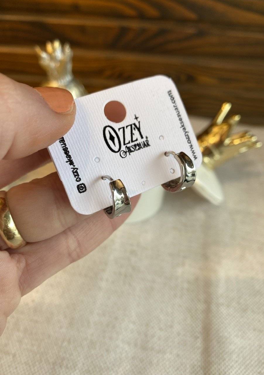 İç Bükey Bombeli Küçük Halka Küpe Gümüş Renk