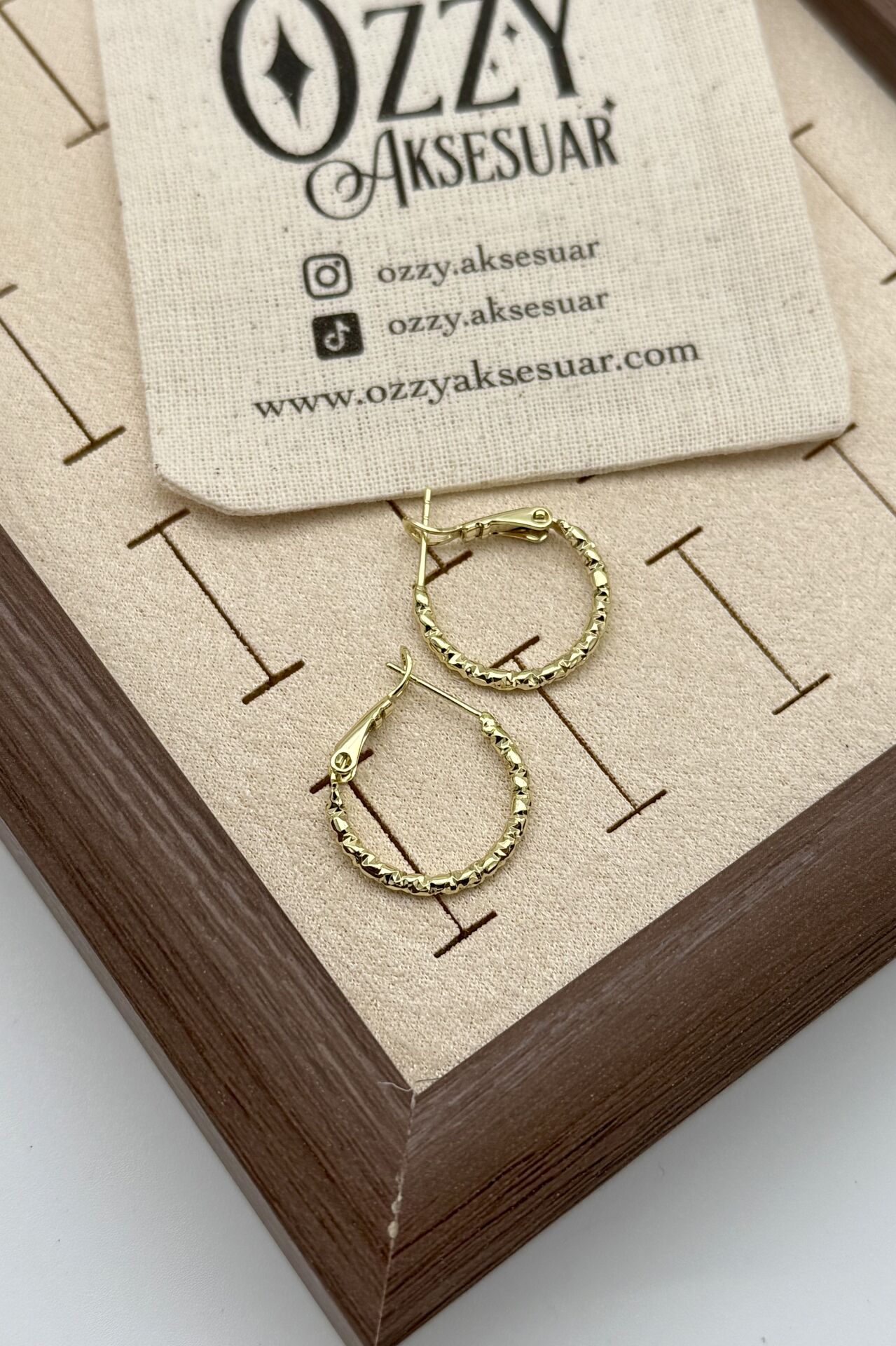 VIP Ezmeli Halka Küpe Küçük 14K