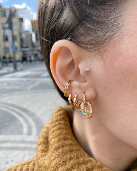 Zirkon Taş Halkalı Mix Renk Mineli Düğme Küpe