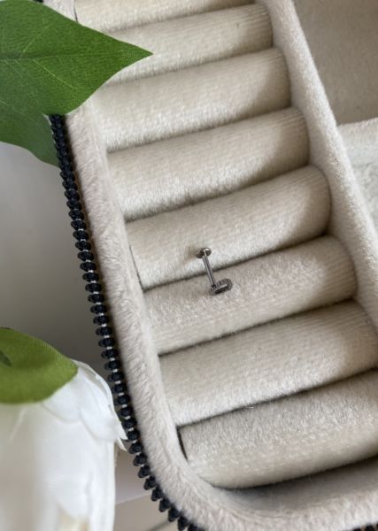 Çelik Tırtıklı Kalp Tragus Piercing 8 mm Gümüş Renk