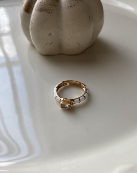 Beyaz Mineli Baget Zirkon Taş Ayarlanabilir Yüzük