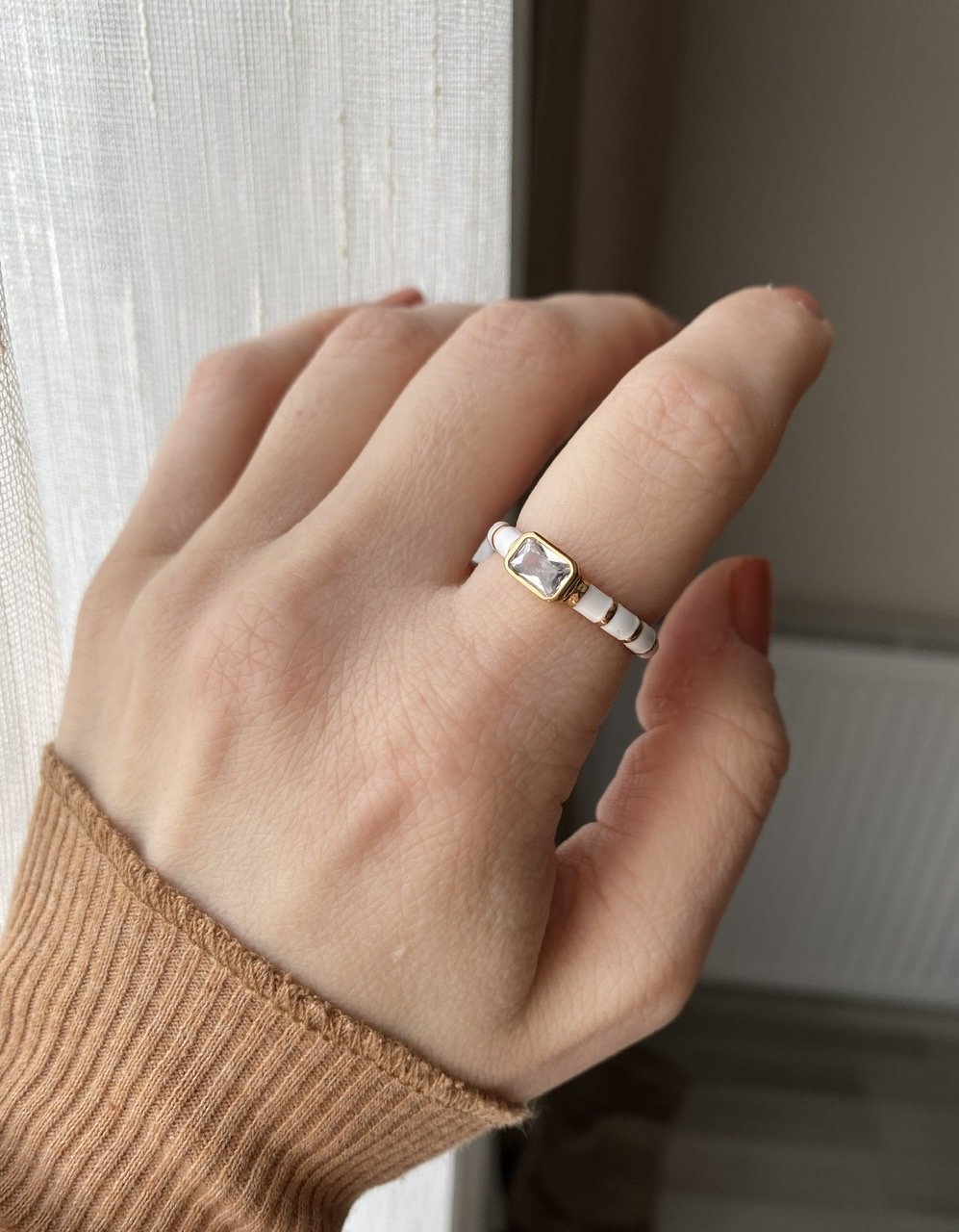 Beyaz Mineli Baget Zirkon Taş Ayarlanabilir Yüzük