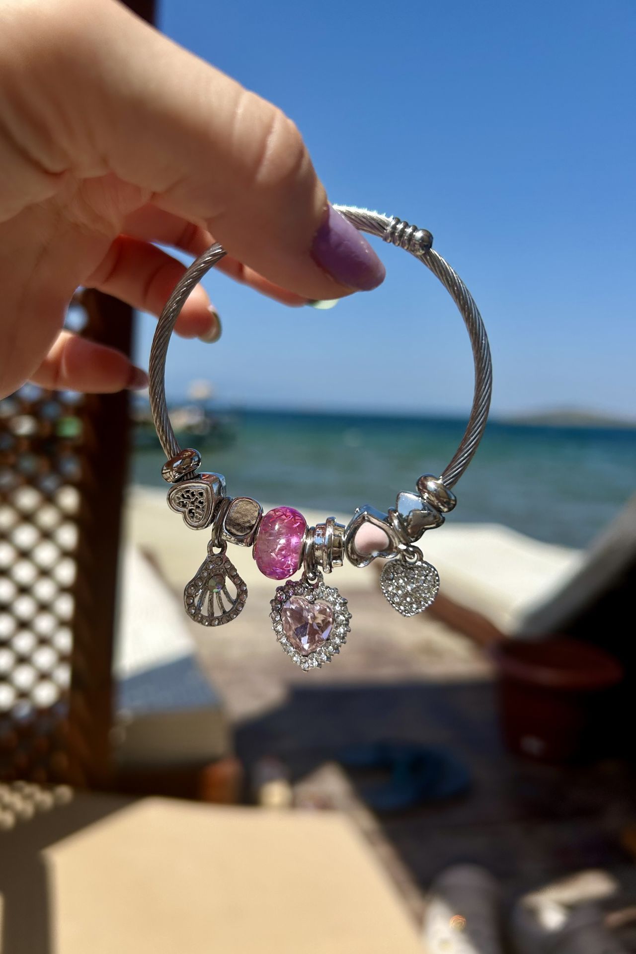 Pembe Kristal Kalp Detaylı Charm Bileklik