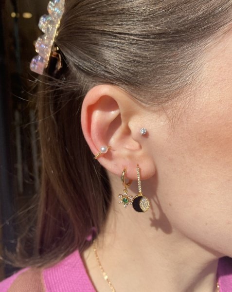 Yeşil Zirkon Taşlı Çiçek Detaylı 2 Küpe 1 Earcuff Kombin Set Küpe