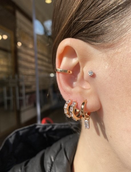 VIP Seri Beyaz Dikdörtgen Taşlı Halka Küpe