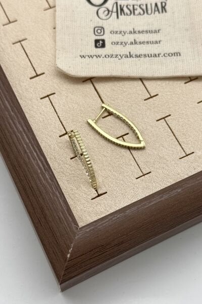 VIP Önü Tırtıklı İçten Sıra Taş Damla Halka Küpe