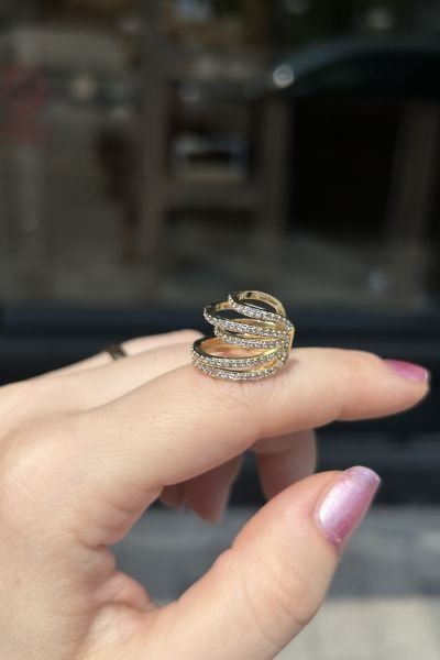 5 Asimetrlik Sıra Taşlı Earcuff Kıkırdak Küpe 1 Adet