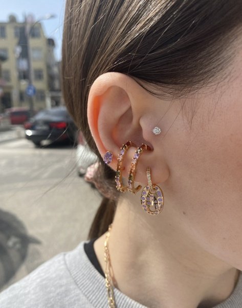 Zirkon Taş Halkalı Lila Mineli Düğme Küpe