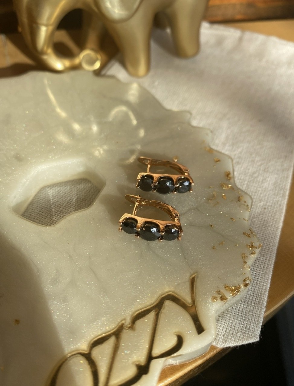 VIP Seri Siyah 3 Zirkon Taşlı Royal Küpe