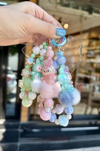 Maskotlu Ponpon Detay Telefon Charmı Çanta Süsü