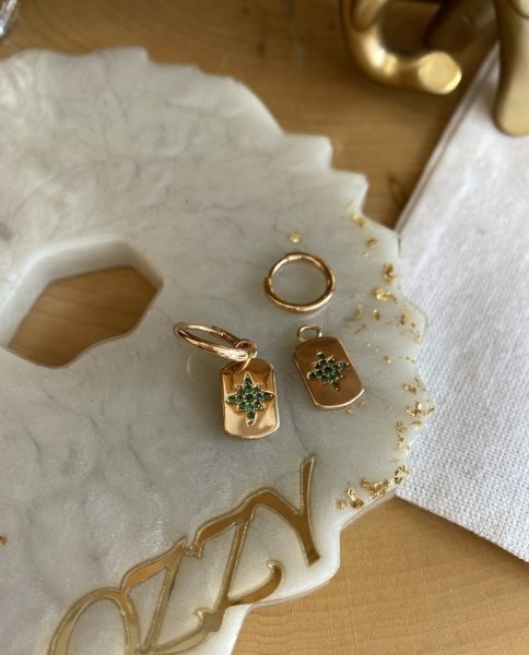 Yeşil Zirkon Taşlı Kuzey Yıldız Plaka Küpe