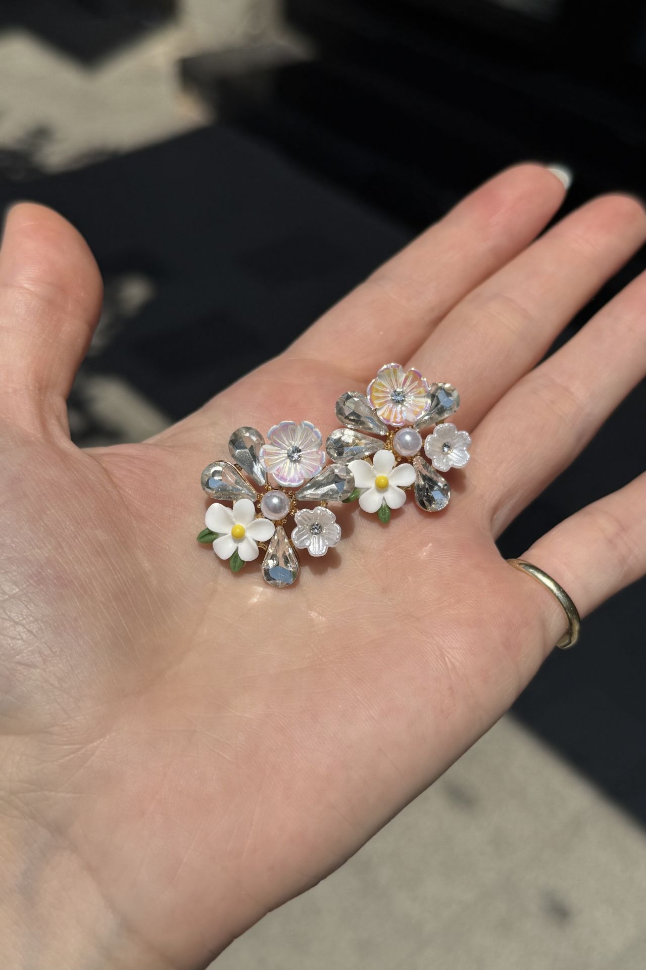 Kristal Damla Taşlı Çiçek Bahçesi Küpe