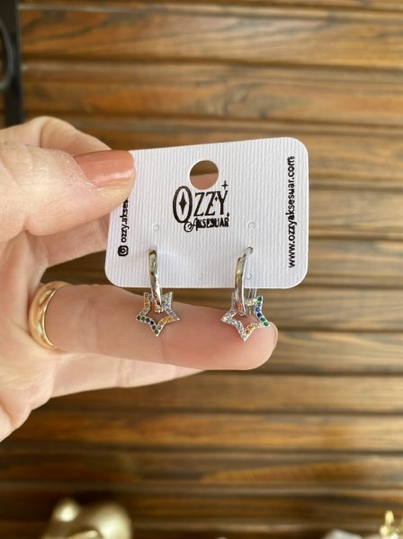 Renkli Zirkon Taşlı Yıldız Uçlu Halka Küpe Gümüş Renk