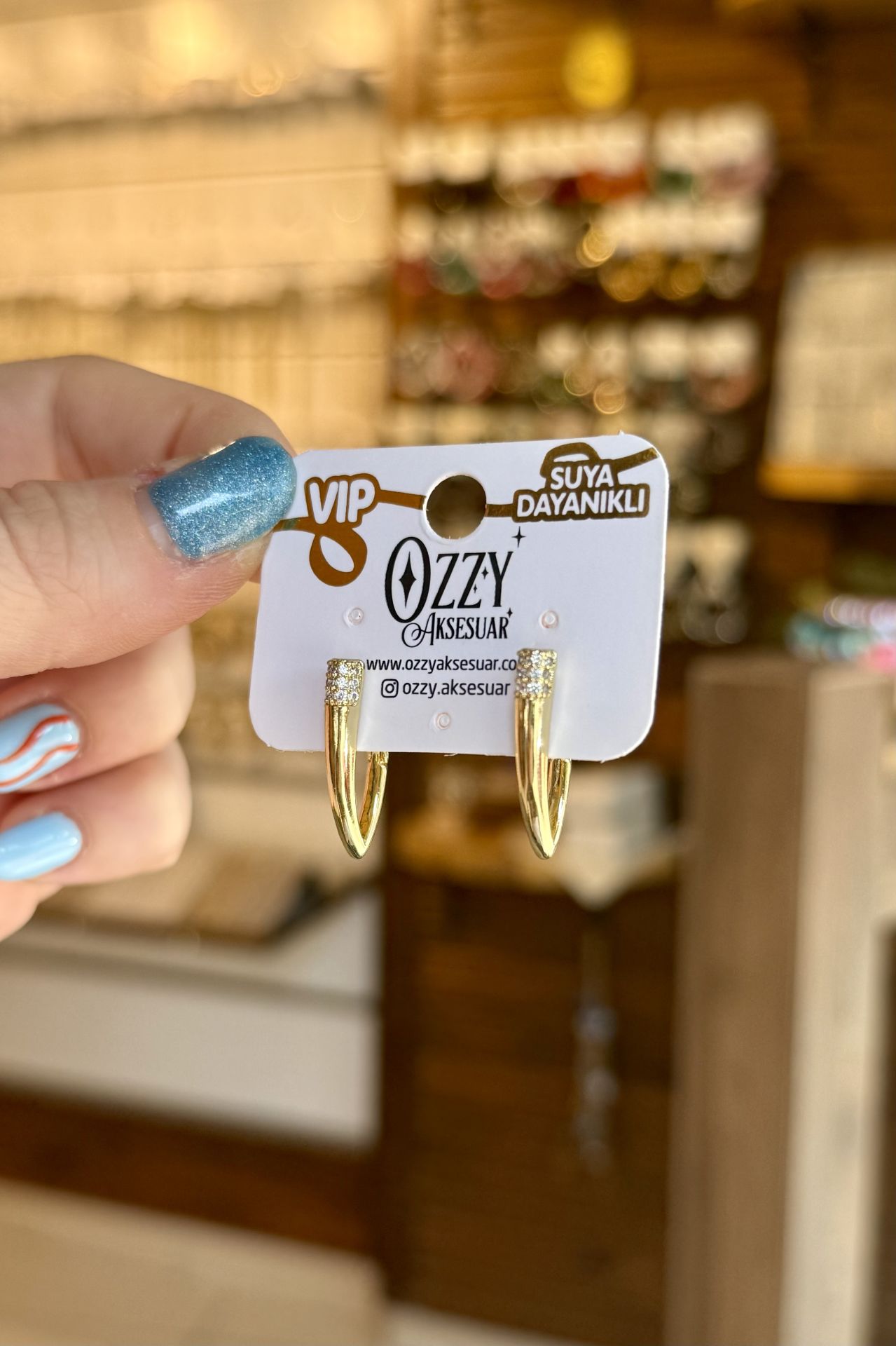 VIP Gömme Taş Detaylı Damla Halka Küpe 14K