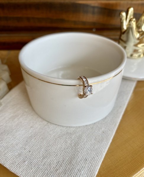 VIP Seri Ortası Tek Taşlı Earcuff Kıkırdak Küpe